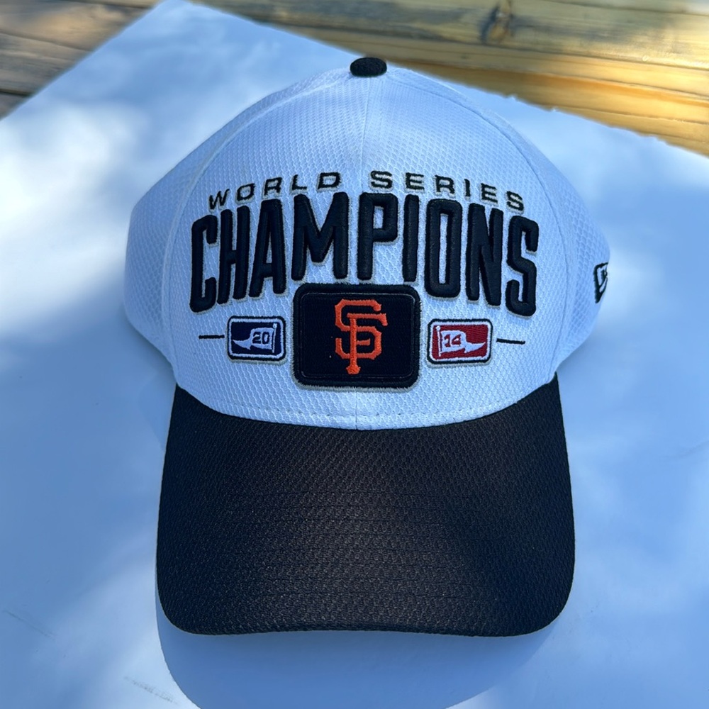 San Francisco Giants 2014 World Series Champions On Field FlexFit Hat Size M/L